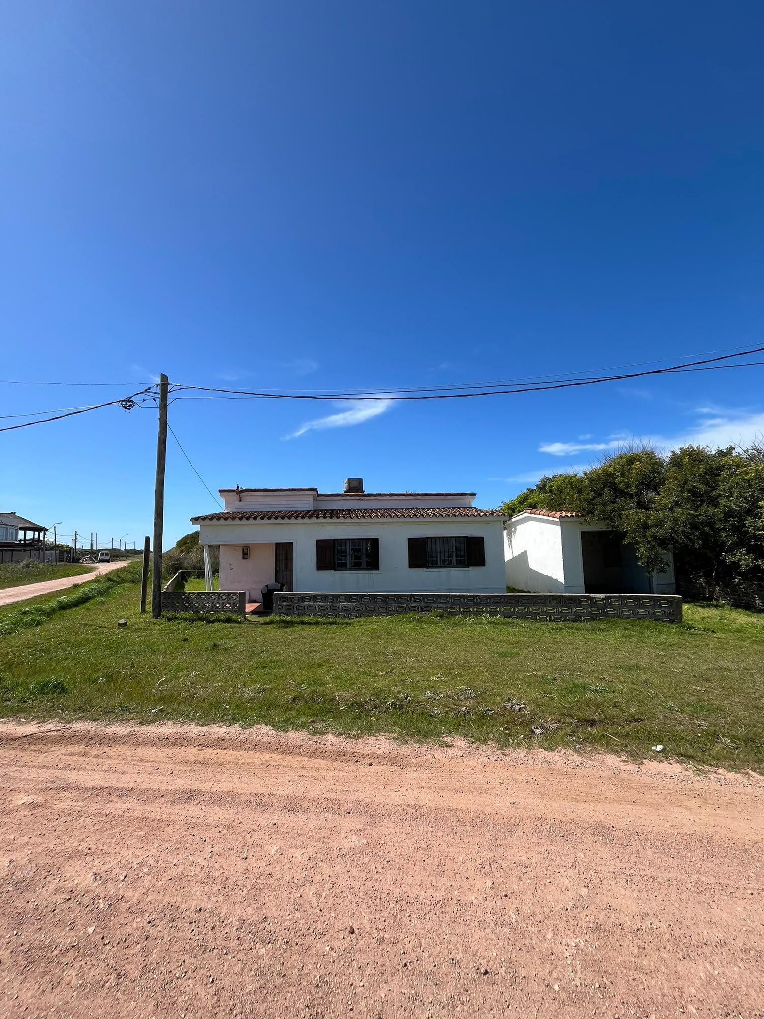 Casa de 3 dormitorios a media cuadra de la playa, alojamiento en Barra del Chuy